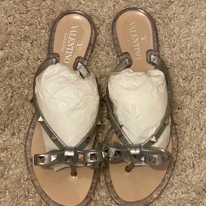 Valentino Garavani Rockstud Thong Sandal with Bow